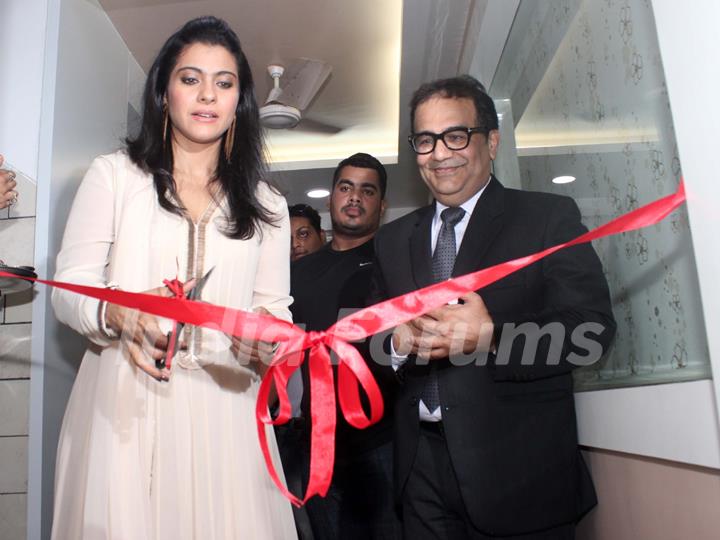 Kajol Devgan inaugarates the  NICU at Surya Child Care Hospital while Dr. Avasthi watches proudly