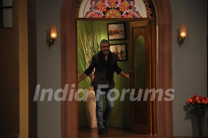 Prakash Jha at Satyagraha's  Promotion on Comedy Nights with Kapil