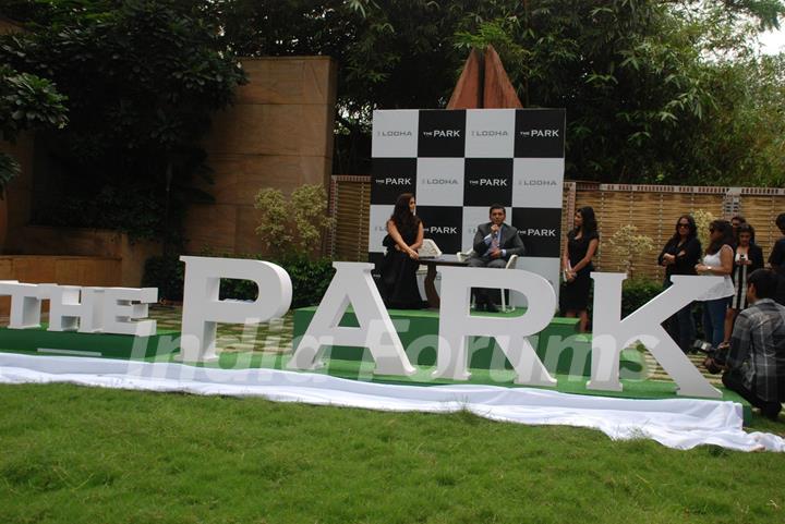 Aishwarya Rai Bachchan at Press meet of Lodha's new project 'The Park'