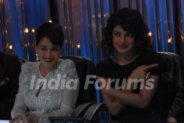 Madhuri Dixit and Priyanka Chopra were seen at the promotions of the movie Zanjeer