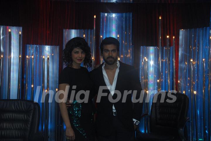 The lead pair of Zanjeer Promote their fim at Jhalak Dikhhla Jaa