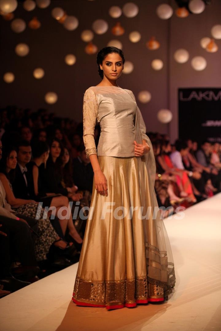 Manish Malhotra's creation at Lakme Fashion Week