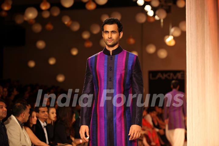 Manish Malhotra's creation at Lakme Fashion Week