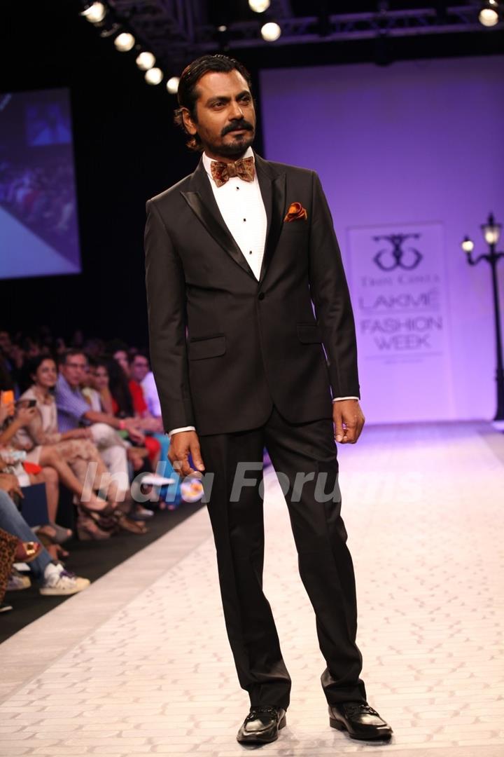 Nawazuddin Siddiqui in a Troy Costa outfit at LAKME FASHION WEEK 2013