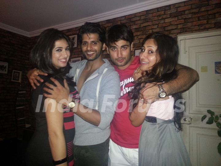 Vahbbiz Dorabjee Dsena, Karanvir Bohra, Vivian Dsena and Teejay Sidhu at Karanvir Bohra's Bday Bash