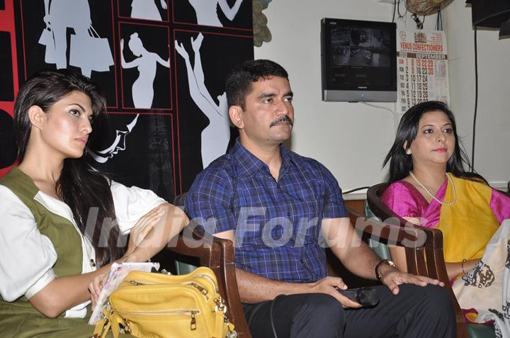 Jacqueline Fernandez ACP Vishwas Nangare Patil With Socialist Gurpreet Kaur at the event