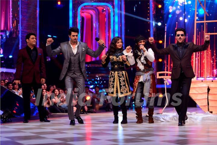 Anil Kapoor does his famous 'My name is Lakhan' dance on Jhalak Dikhla Jaa