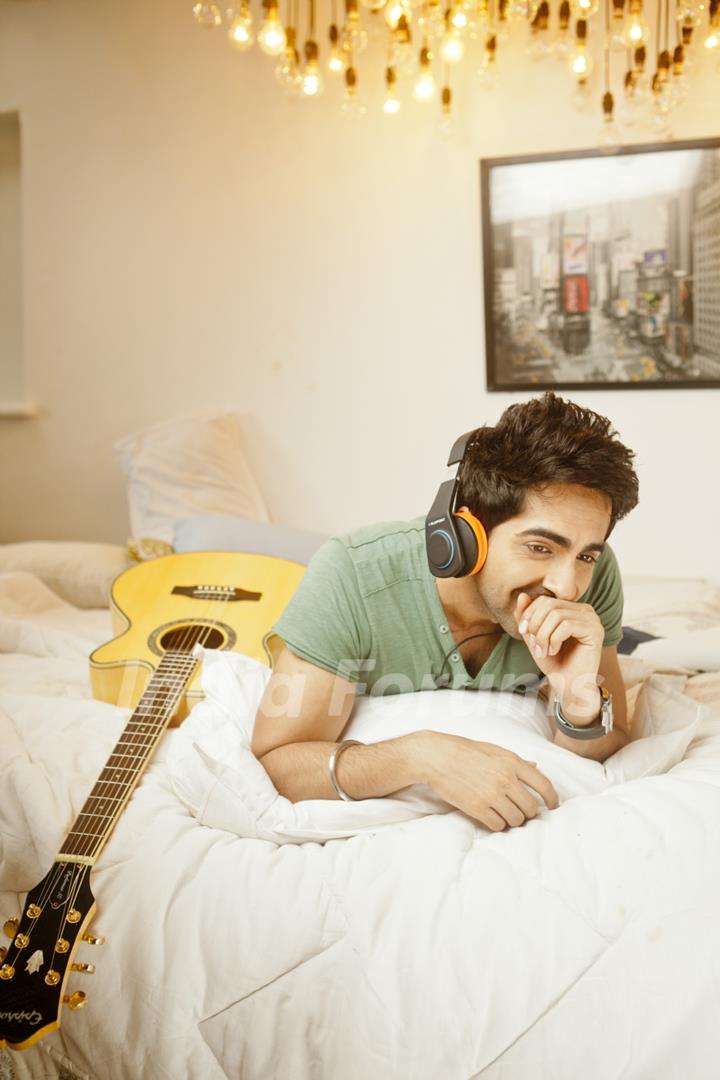 Ayushmann Khurrana from his music single 'O Heeriye'