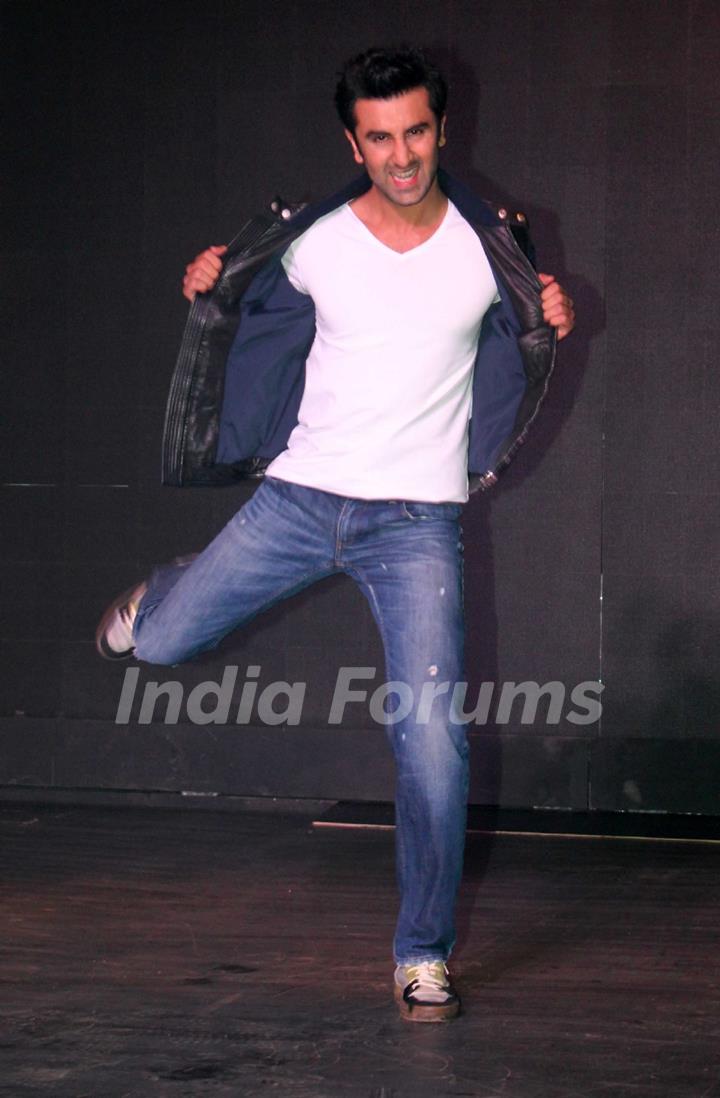 Ranbir Kapoor performs at Launch of song 'Aa re Aa re'