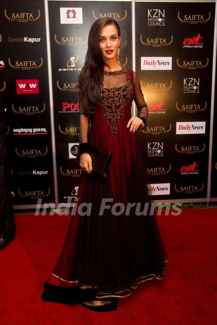 Amy Jackson at the red carpet of SAIFTA