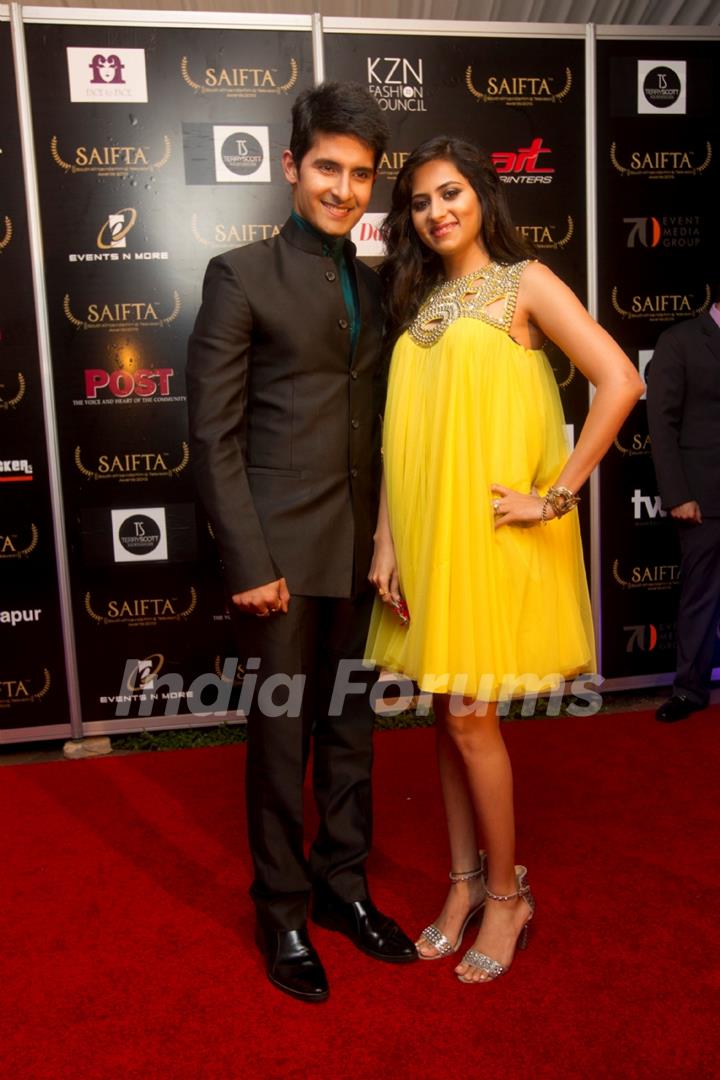 Ravi Dubey and Sargun Mehta at the Red Carpet of SAIFTA