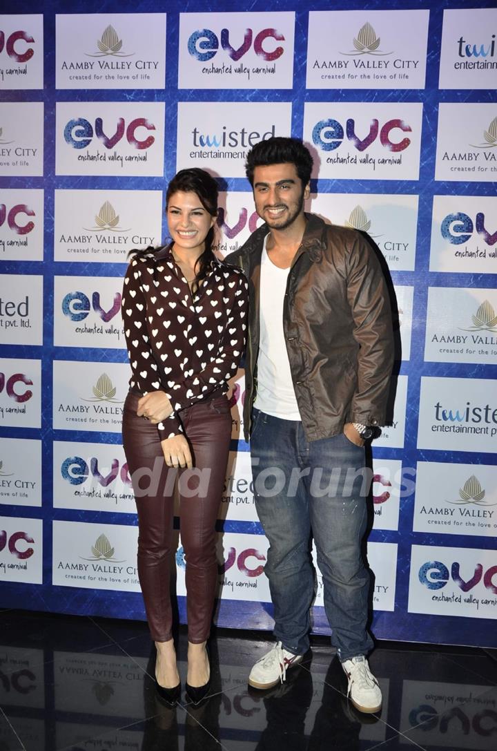 Jacqueline Fernandes and Arjun Kapoor at the Launch of Enchanted Valley Carnival 2013