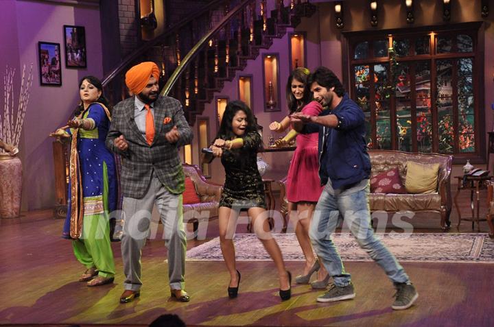 Promotion of film Phata Poster Nikhla Hero on Comedy Nights with Kapil