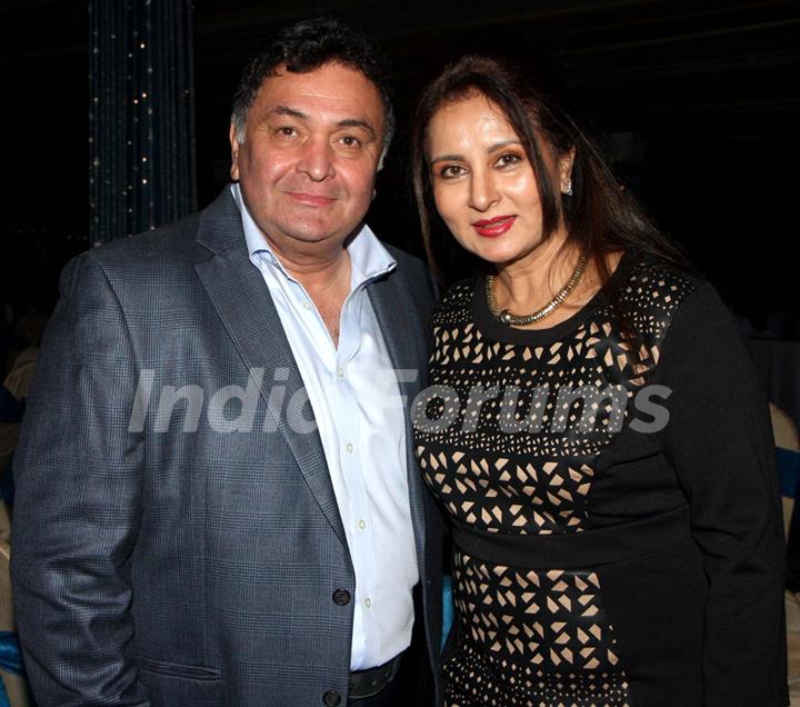 Rishi Kapoor and Poonam Dhillon click a picture together at Adesh Shrivastava's Birthday Party