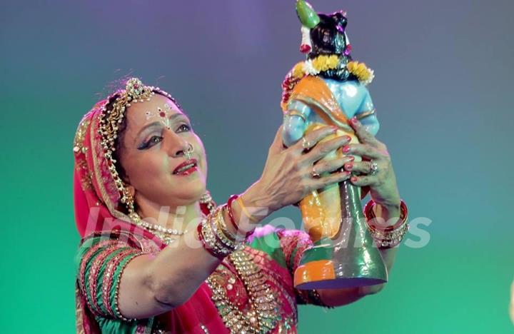 Hema Malini's dance performance in Kolkata