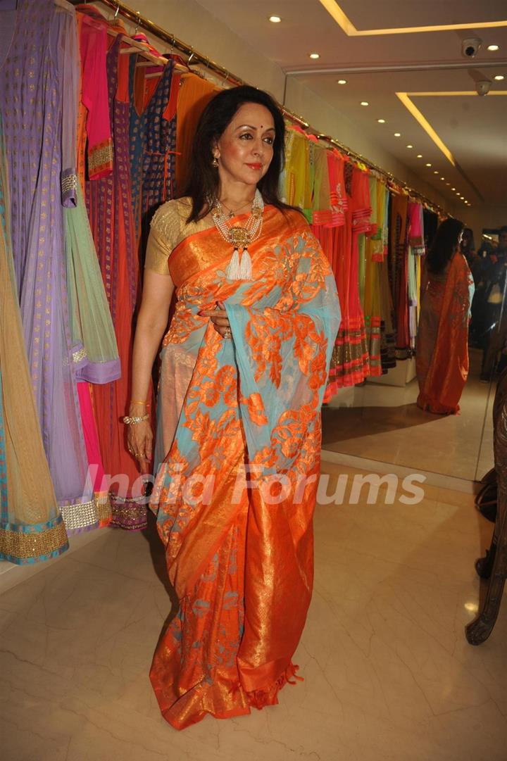 Hema Malini joins fashion designer Neeta Lulla at her flagship store