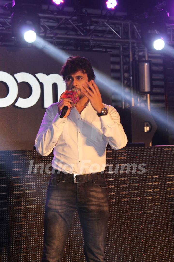 Sonu Nigam performs at the Electro Musical Night 'BollyBoom'