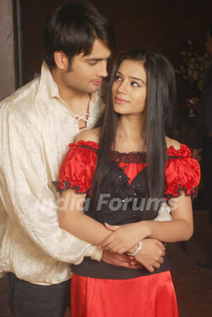 Sukirti Kandpal and Vivian Dsena