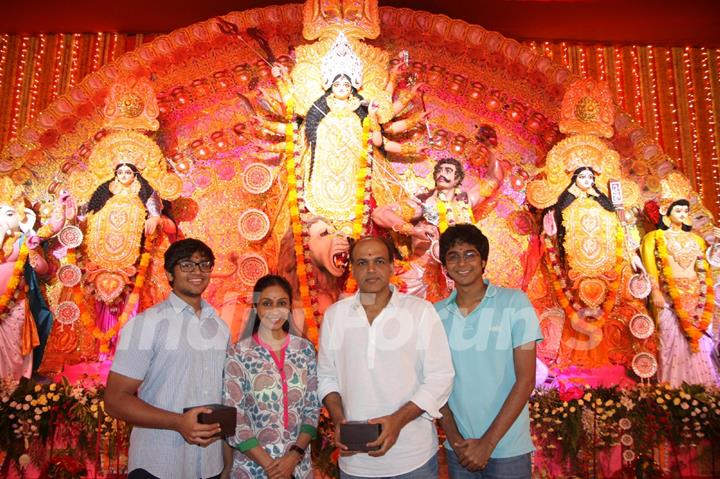 Ashutosh Gowarikar with his family at the Durga Pooja celebrations