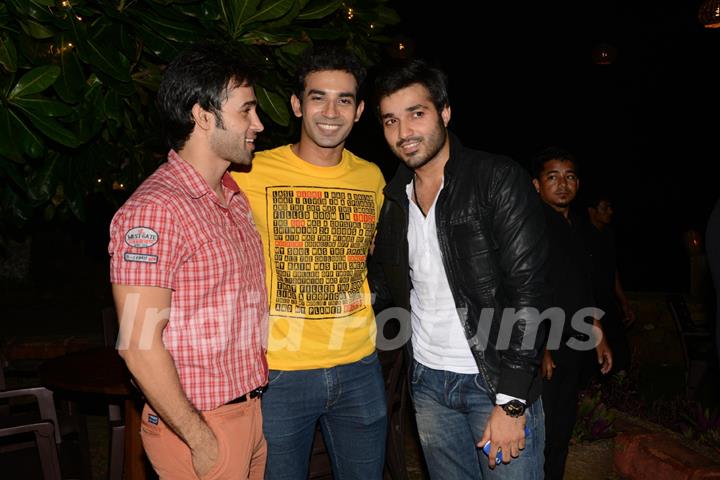 Karan Sharma, Anubhav Srivastav, Ankit Narang at Roopal Tyagi's Birthday Party