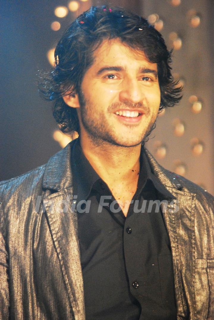 A still image of Karan in Kitani Mohabbat Hai