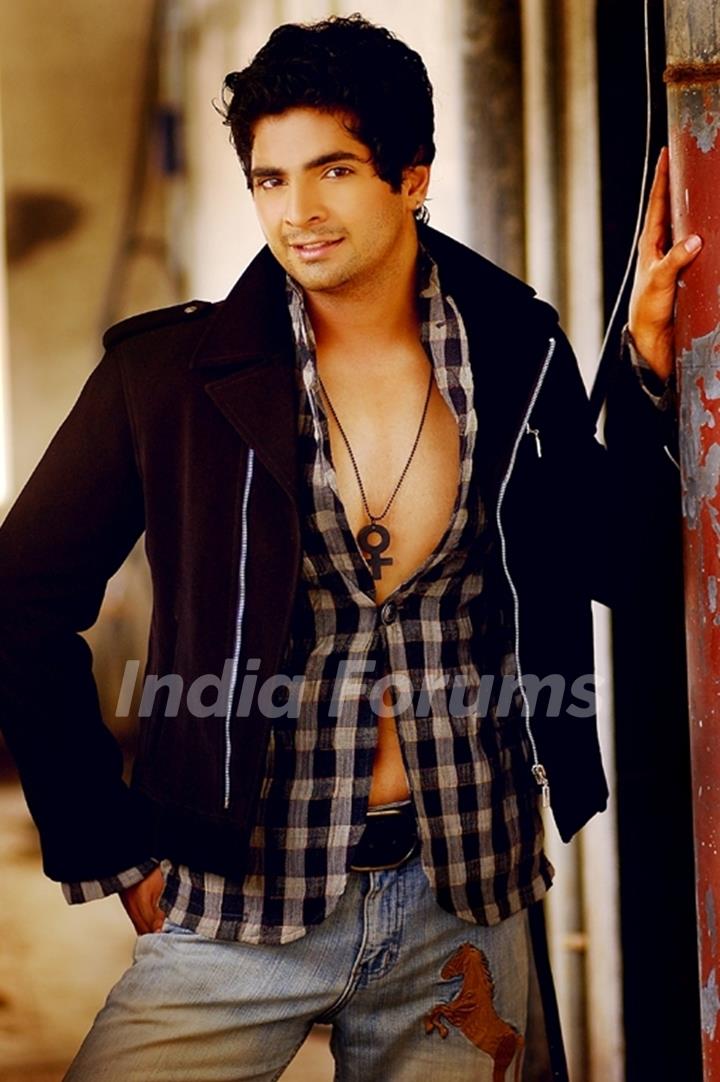 Karan Mehra