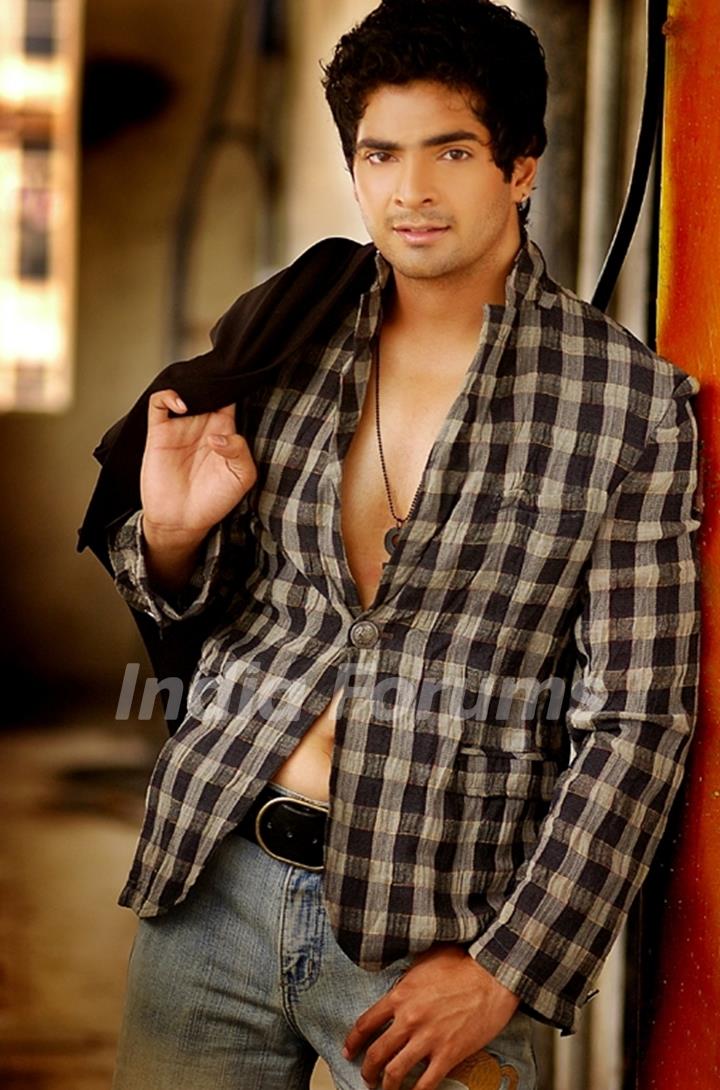 Karan Mehra