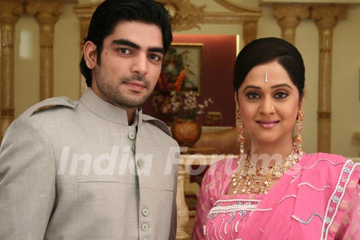 Choti Rani and Rudra looking happy