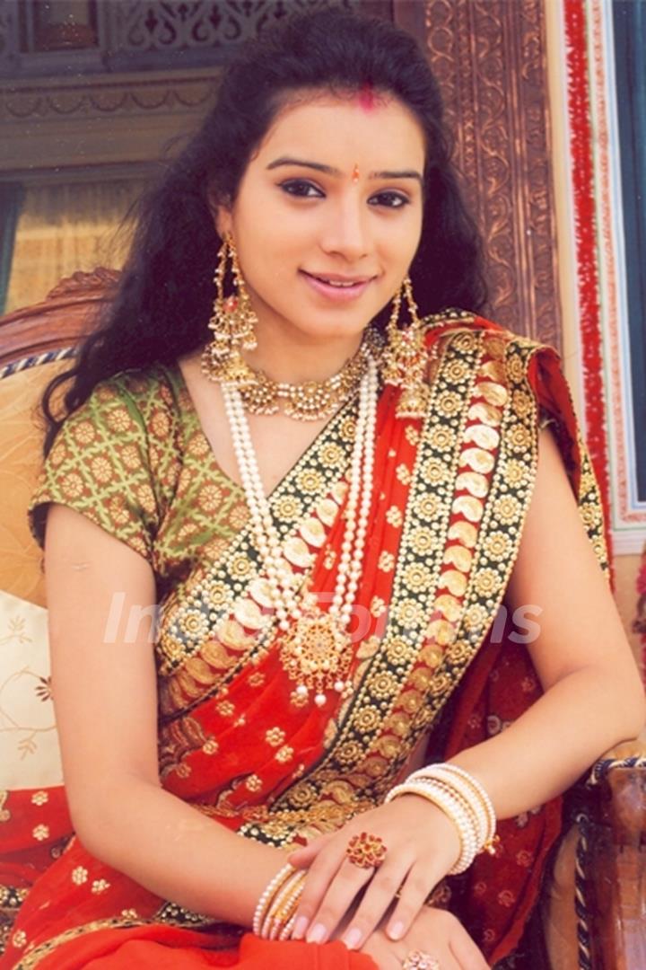 Sukirti Kandpal as Sideshwari