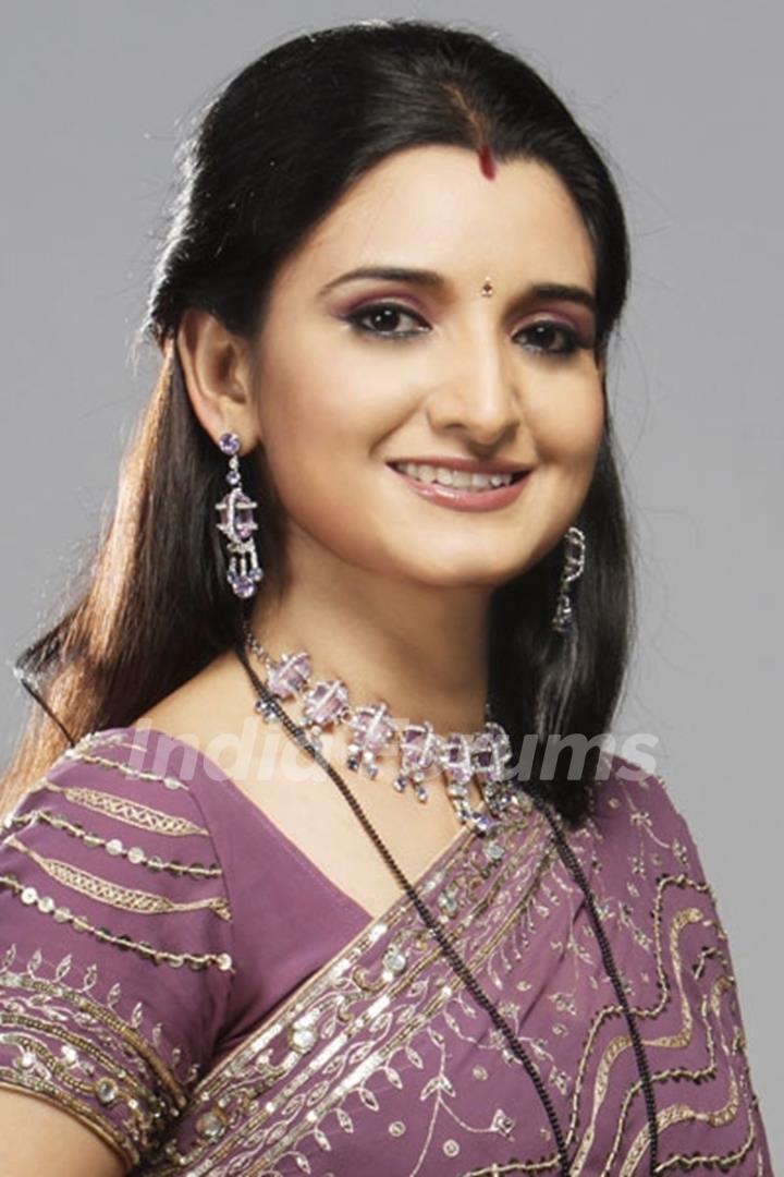 Smriti Mohan as Durga