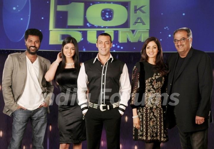 Salman Khan with Sridevi, Boney Kapoor, Prabhu Deva and Ayesha Takia