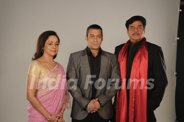 Salman Khan with Hema Malini and Shatrughan Sinha