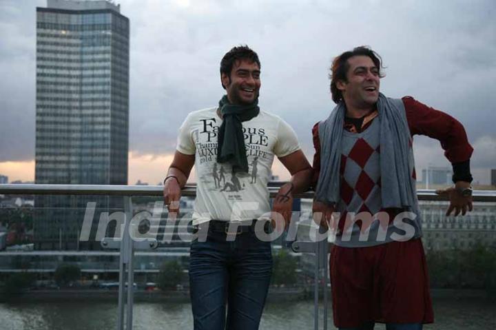 Salman Khan and Ajay Devgan in the movie London Dreams