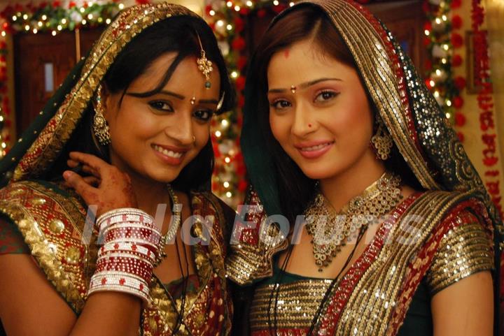 Ragini and Sadhna looking marvellous
