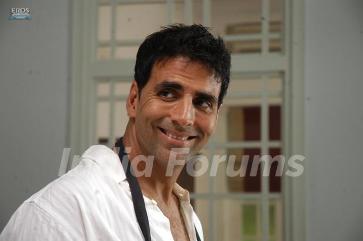 Akshay Kumar looking funny