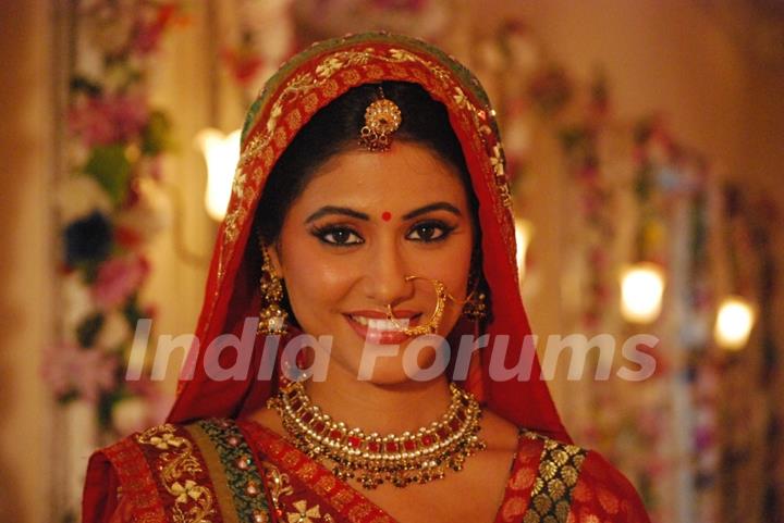 Akshara get ready for KarwaChauth