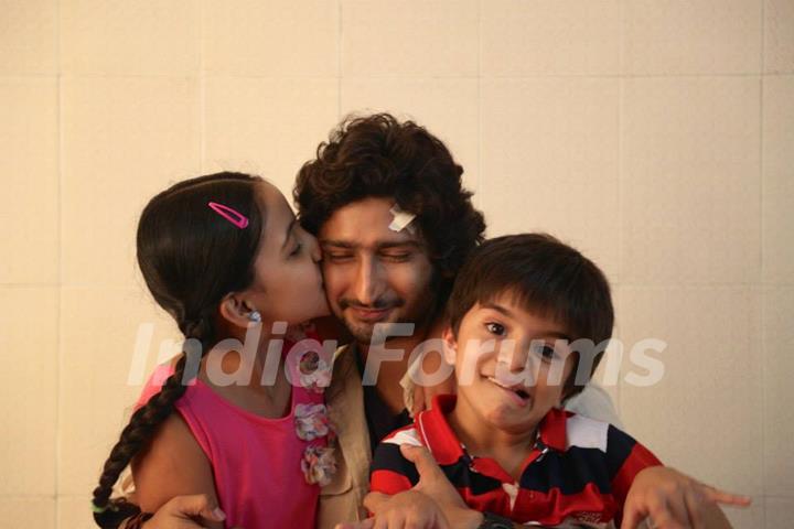 Kunal Karan Kapoor, Ashnoor Kaur and Shivansh Kotia