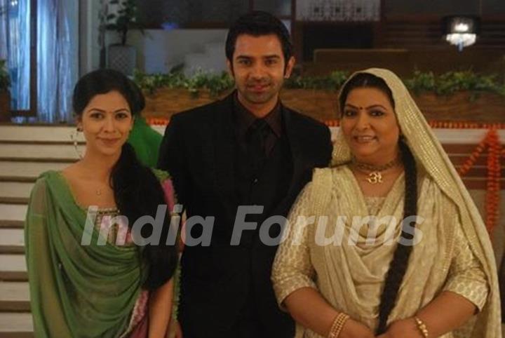 Deepali Pansare,Barun Sobti and Abhaa