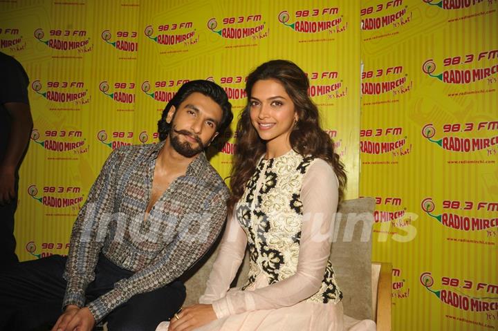 Ranveer and Deepika at Ram Leela promotions at 98.3 Radio Mirchi