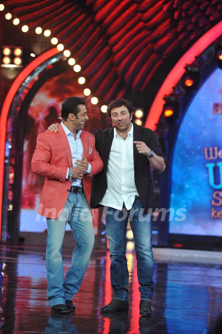 Sunny Deol promotes 'Singh Saab The Great' on Bigg Boss 7