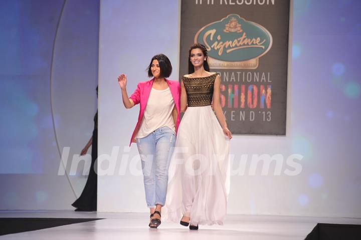 Diana Penty showstopper for Drashta at Signature International Fashion Week in Mumbai