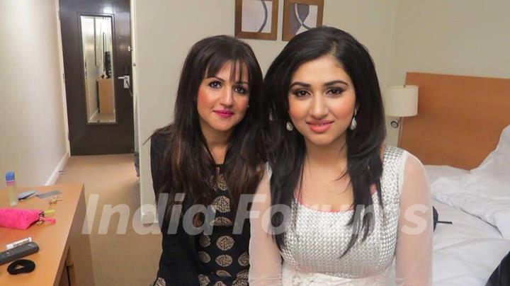 Disha Parmar with makeup artist Zaiba Khan at England