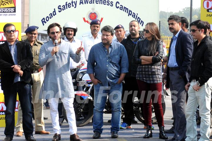 Saif Ali Khan, Sonakshi Sinha, Jimmy Shergill and Tigmanshu Dhulia at a Road Safety Awareness Campaign