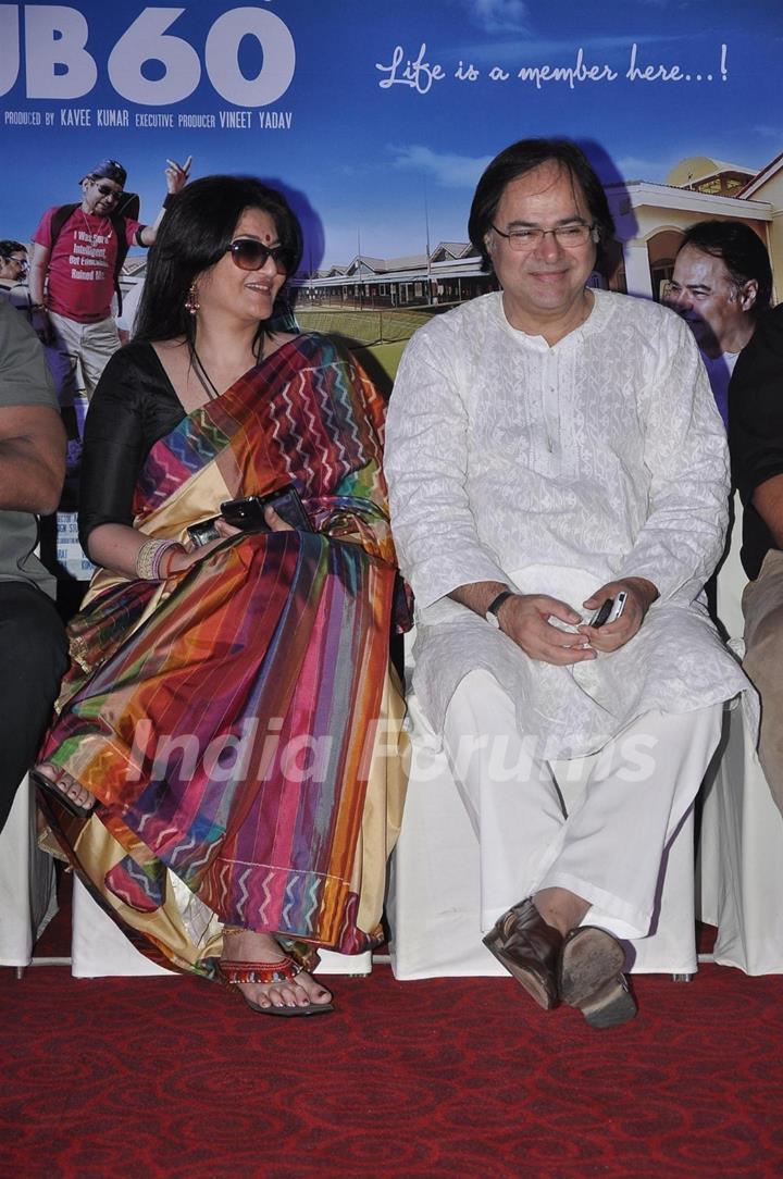 Sarika and Farooq Shaikh were at the Press conference of the film Club 60