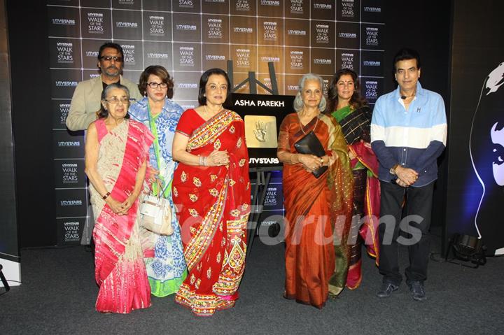 Yester year actors at Asha Parekh's hand imprint launch by UTV Stars