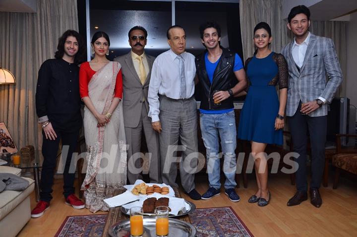 Yaariyan team launches the Stardust magazine cover