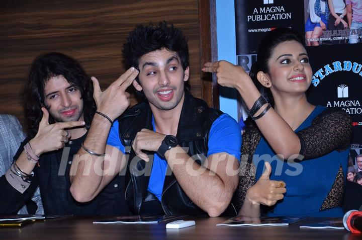 Yaariyan team launches the Stardust magazine cover