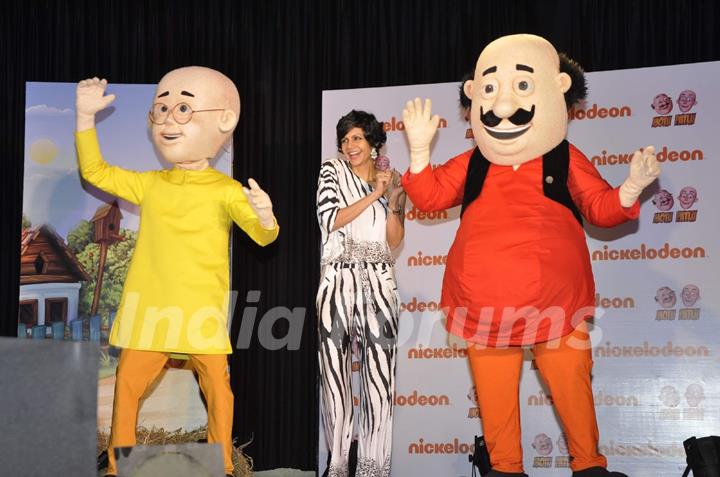 Mandira Bedi at Nickelodeon on the Christmas Special