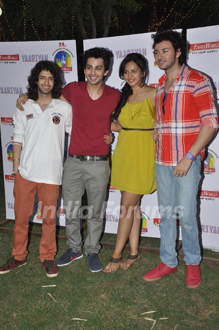 Yaariyan team at Esselworld