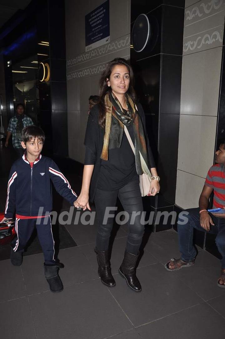 Gayatri Joshi with her son clicked at the airport on 2nd Jan. 2014